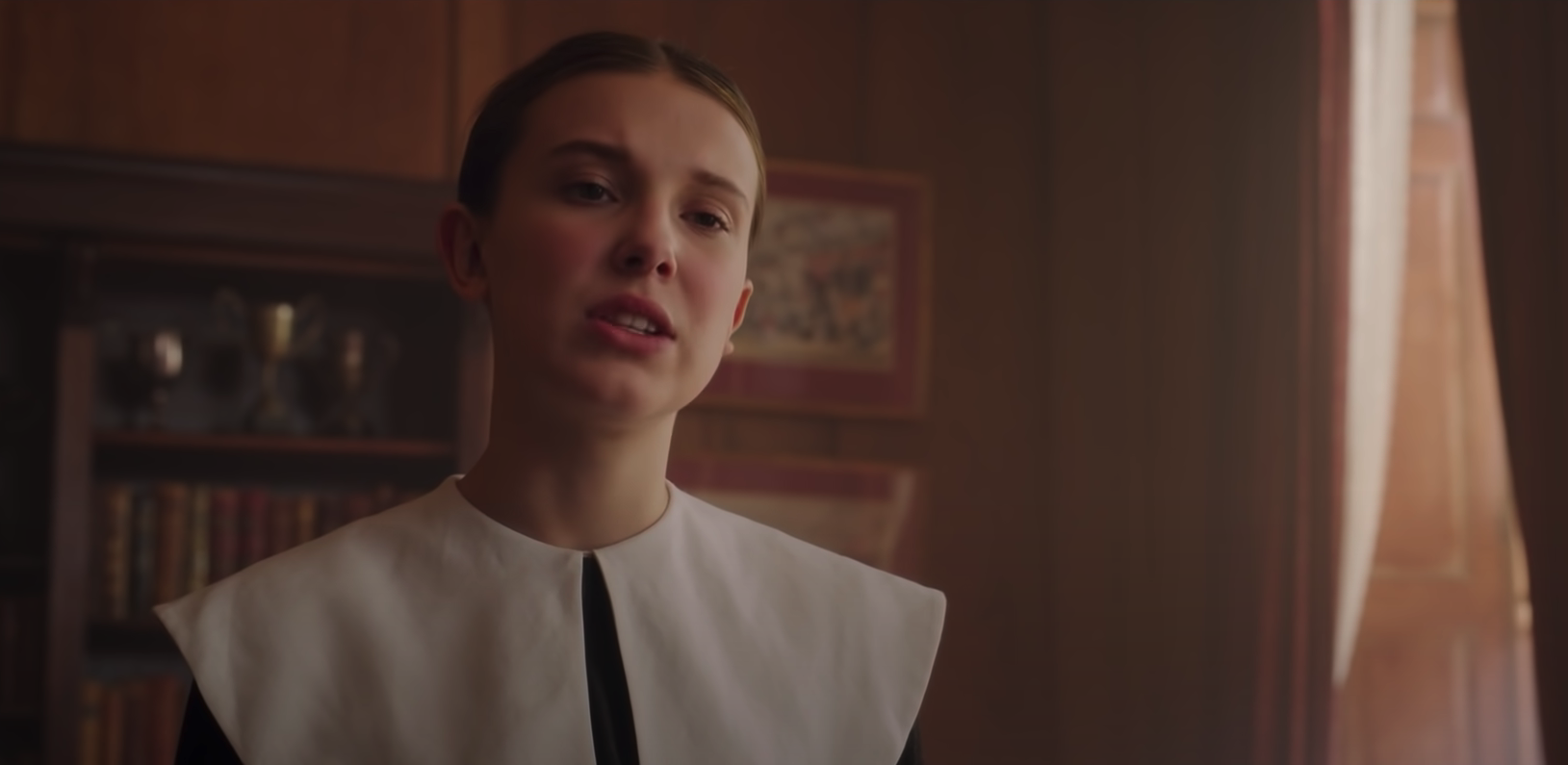 Enola Holmes (Millie Bobby Brown) - Enola Holmes