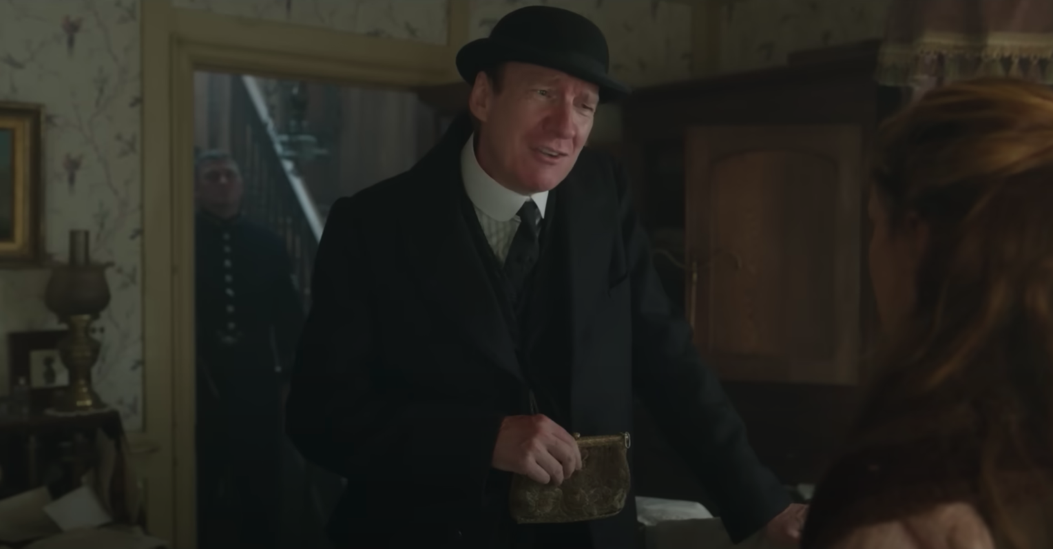 Grail (David Thewlis) - Enola Holmes 2