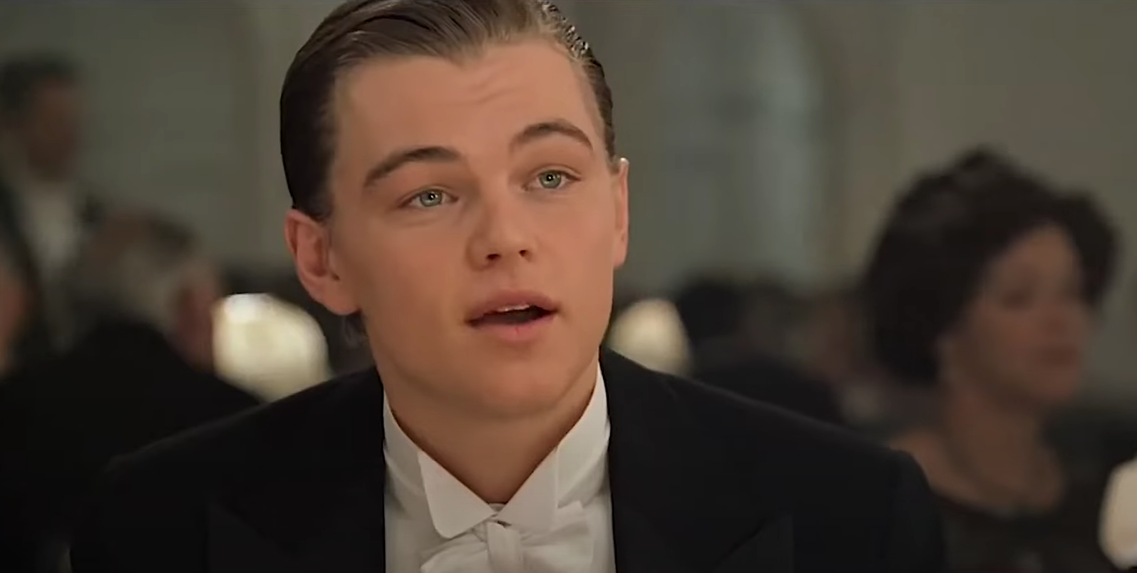 Titanic : James Cameron explique pourquoi Leonardo DiCaprio a failli être  viré - CinéSérie