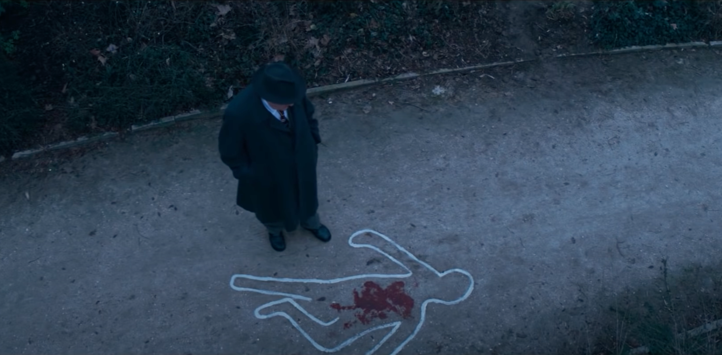 Jules Maigret (Gérard Depardieu) - Maigret