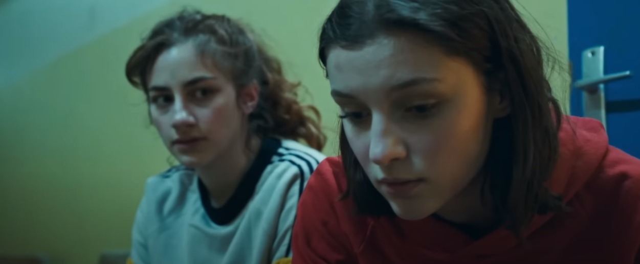 Louise Malek et Flavie Delangle - Stella est amoureuse 