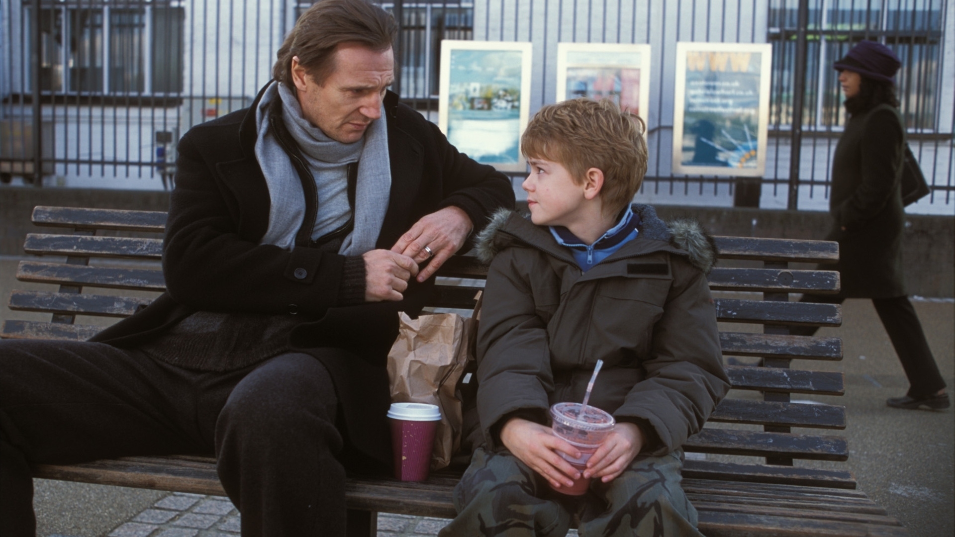 Liam Neeson (Daniel) et Thomas Brodie-Sangster (Sam) - Love Actually