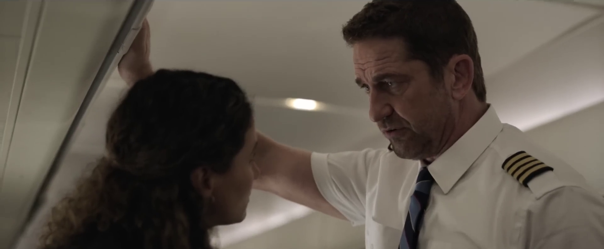 Gerard Butler - Mayday