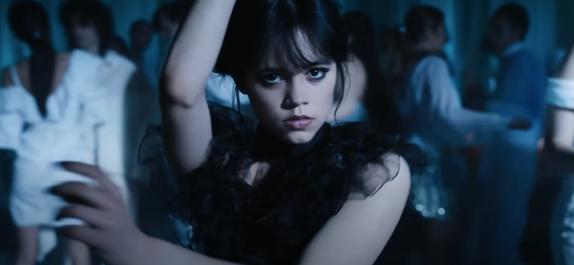 VIDÉO - Mercredi sur Netflix : la danse extatique créée par Jenna Ortega  fait le buzz sur Internet