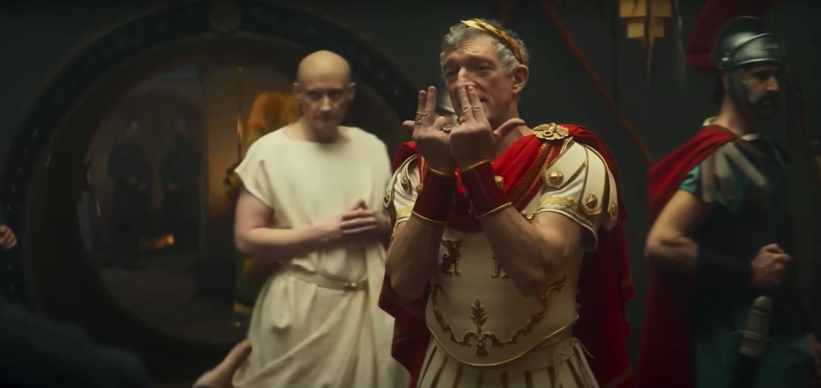 Jules César (Vincent Cassel) - Astérix et Obélix : L'Empire du Milieu