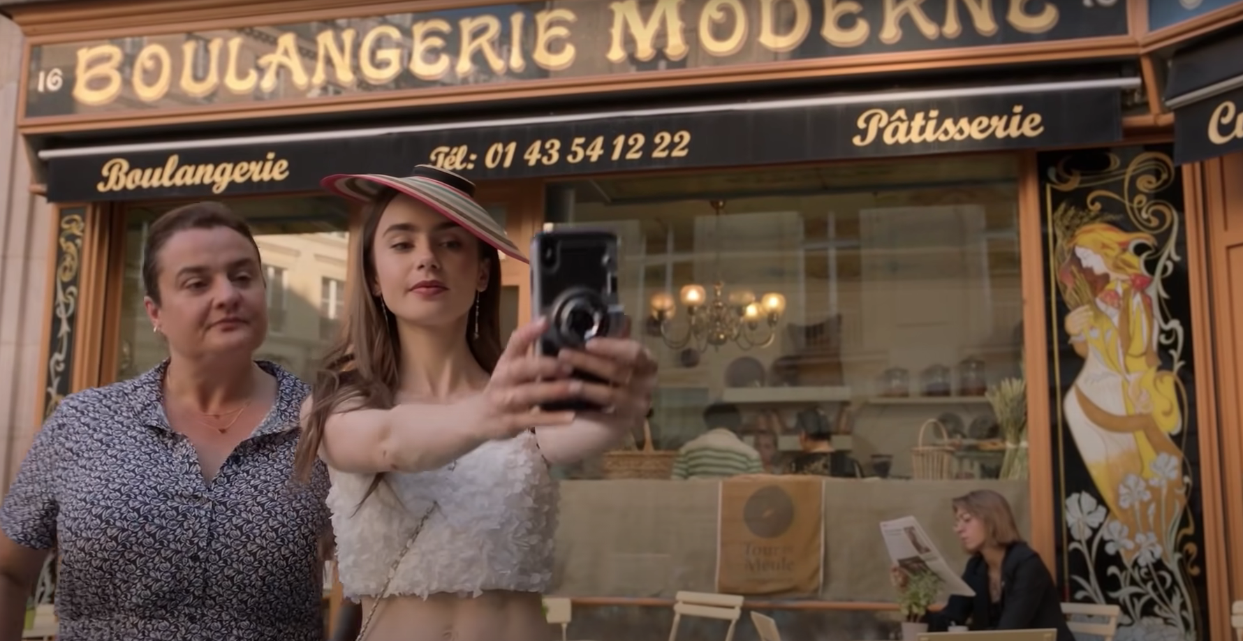 Emily Cooper (Lily Collins) - Emily in Paris saison 1