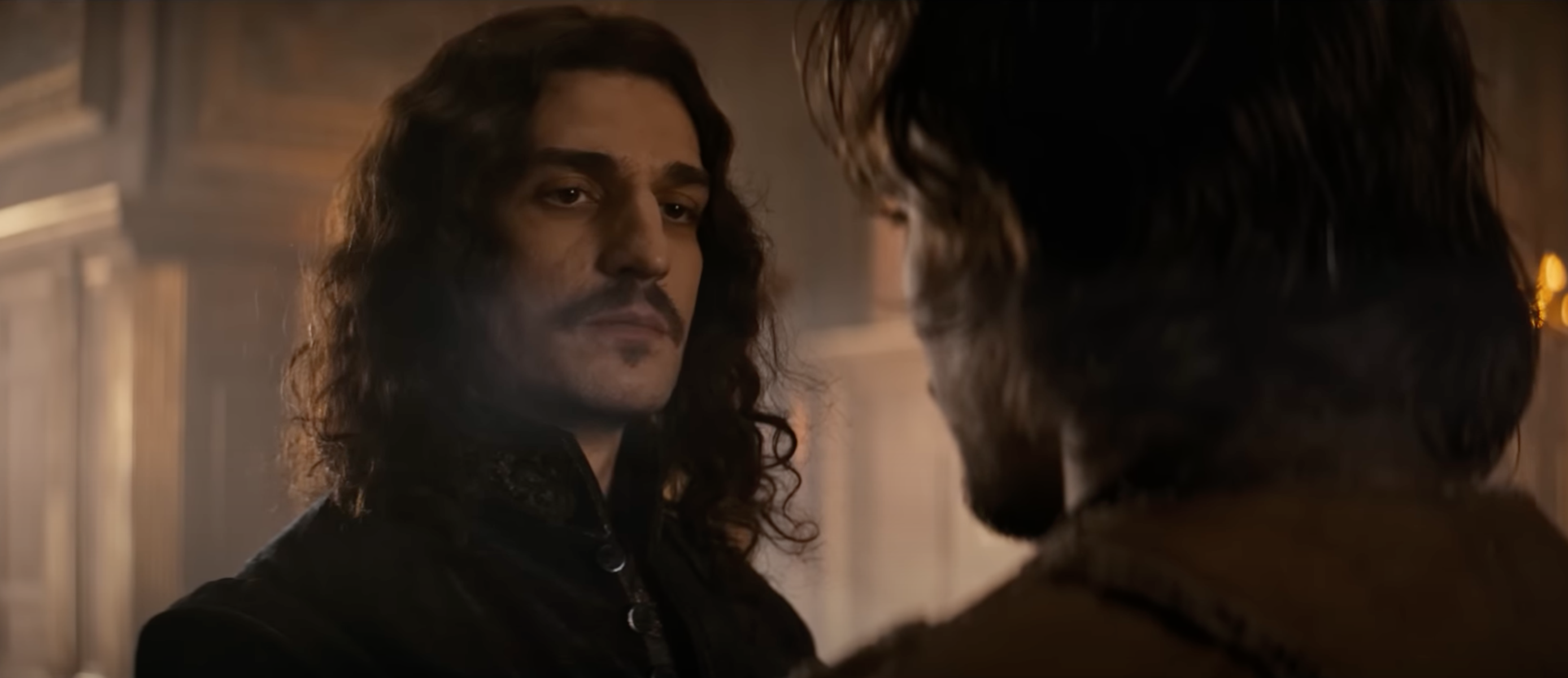 Louis XIII (Louis Garrel) - Les Trois Mousquetaires : D'Artagnan