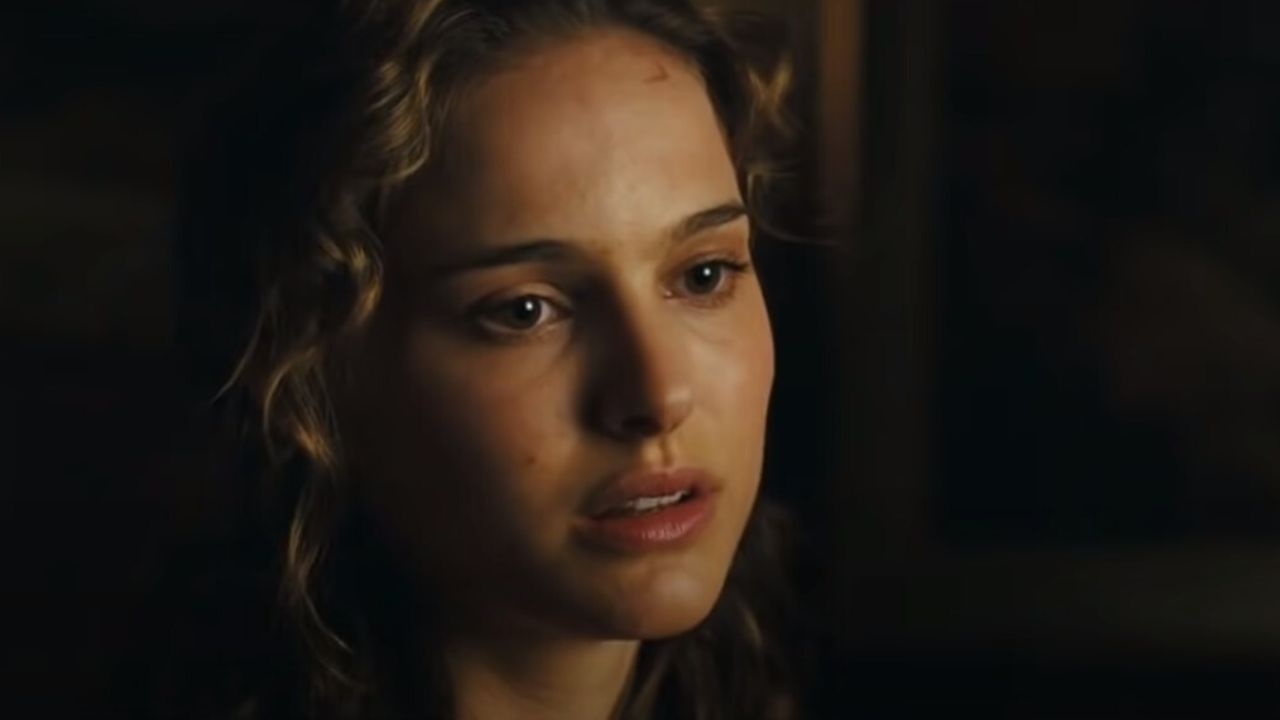 Natalie Portman dans V pour Vendetta © Warner Bros. Pictures