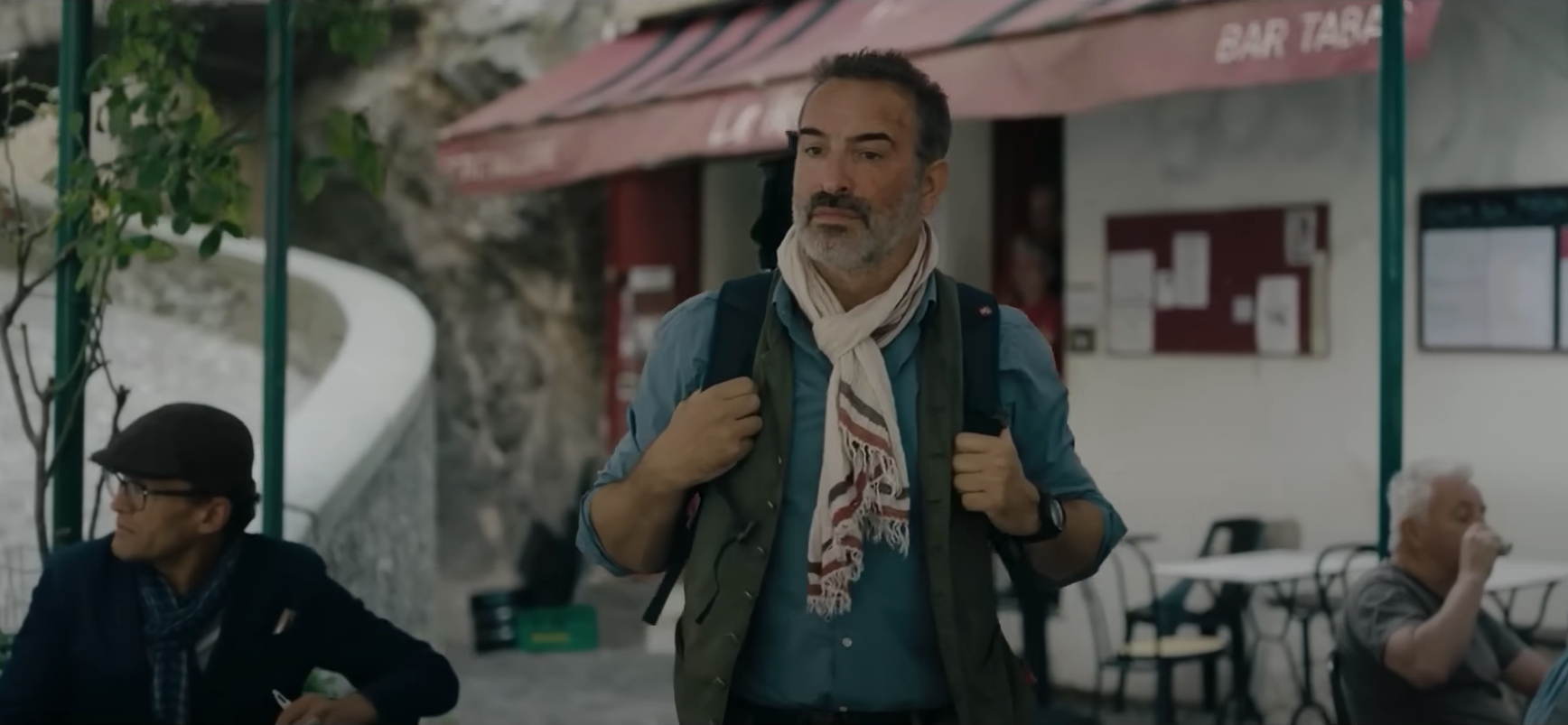 Sur les Chemins noirs, with Jean Dujardin, after Sylvain Tesson: review and  trailer 