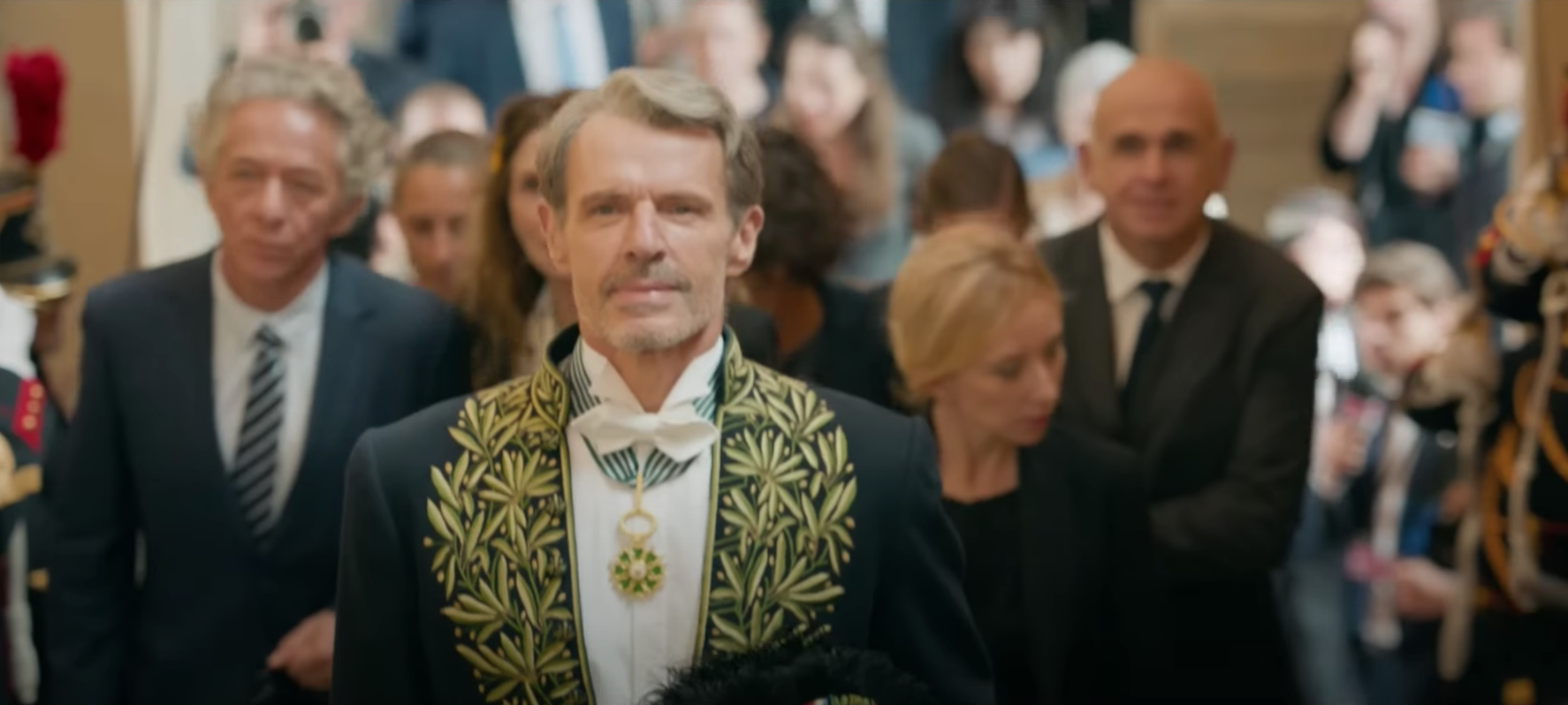 Philippe (Lambert Wilson) - Des mains en or