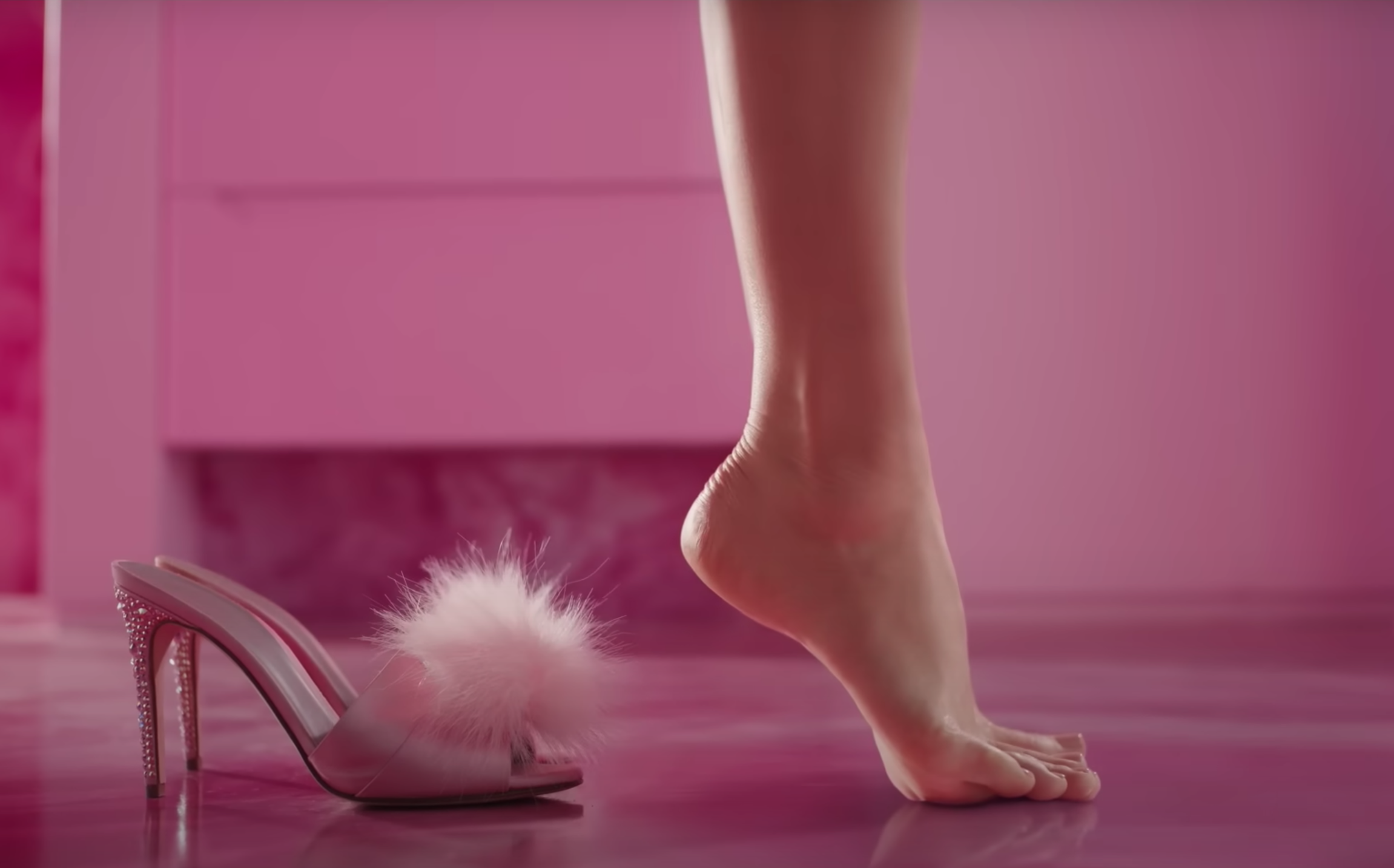 Barbie (Margot Robbie) - Barbie