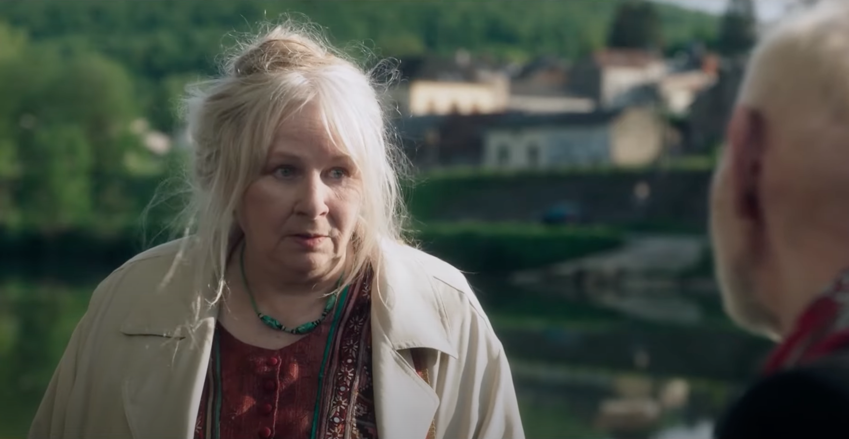 Mireille (Yolande Moreau) - La Fiancée du poète