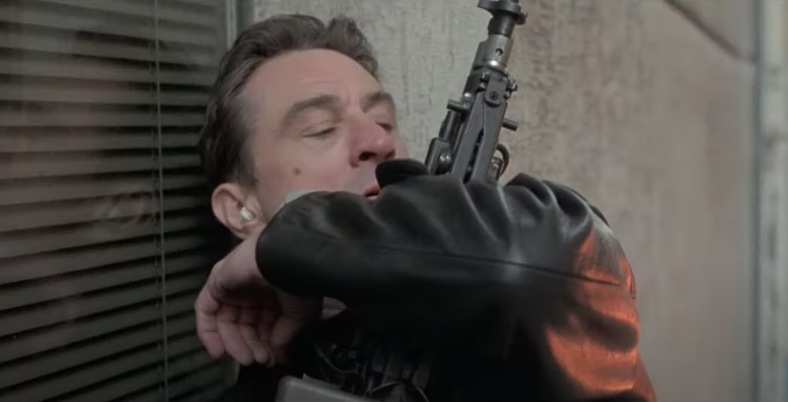 Sam (Robert De Niro) - Ronin