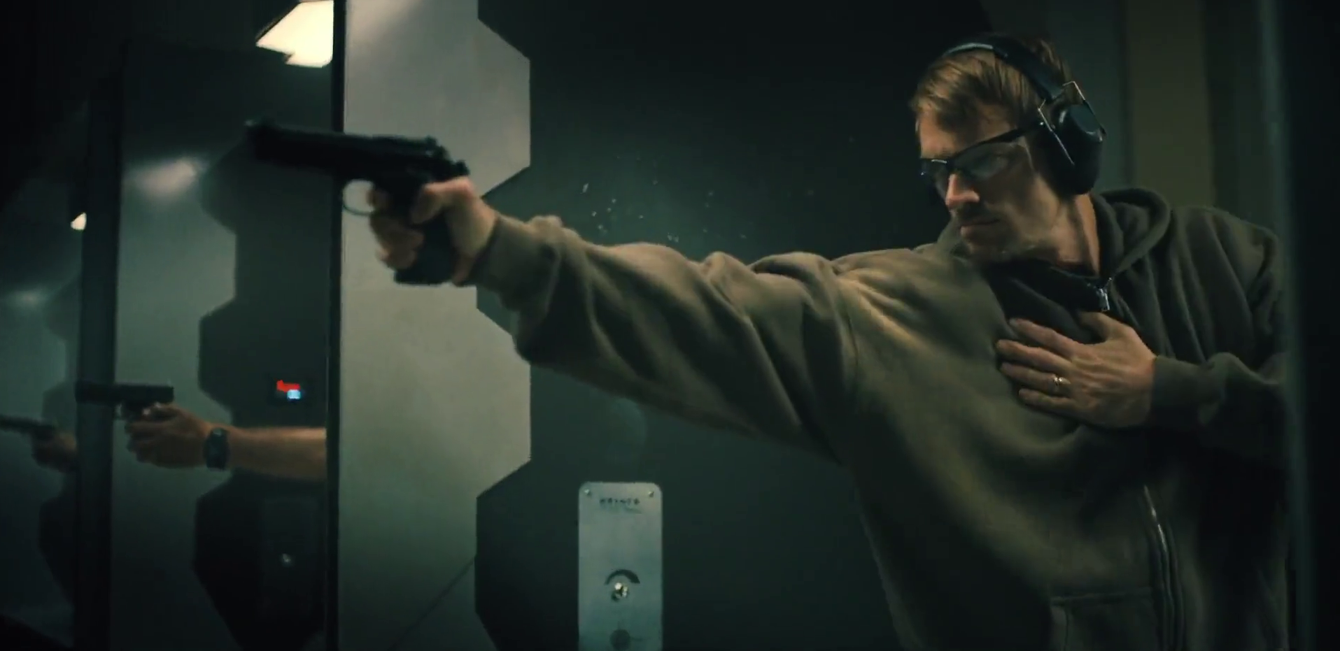Joel Kinnaman - Silent Night de John Woo ©Lionsgate