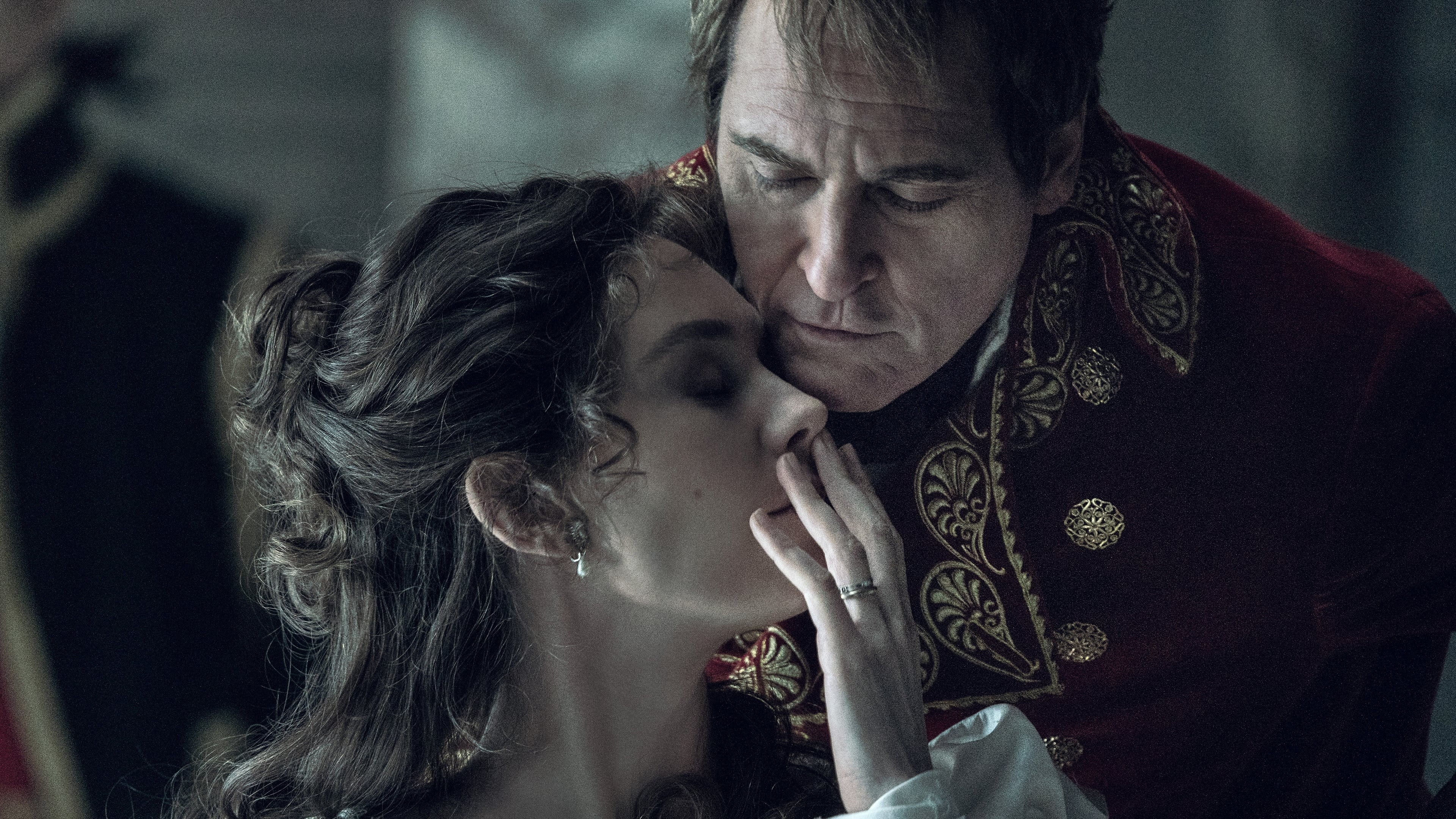 Vanessa Kirby et Joaquin Phoenix - Napoléon ©Sony Pictures Releasing France