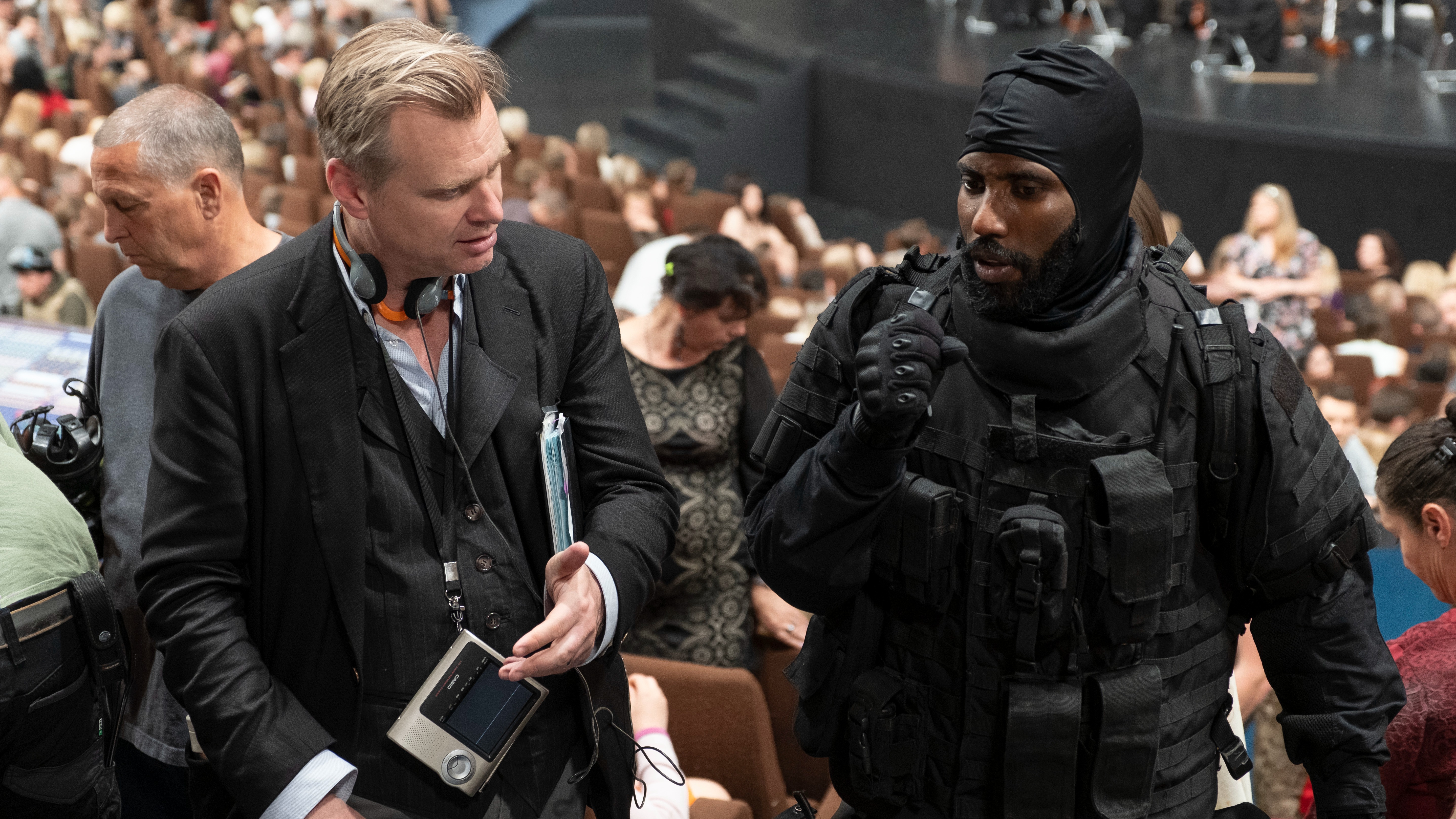 Christopher Nolan sur le tournage de Tenet ©Warner Bros.