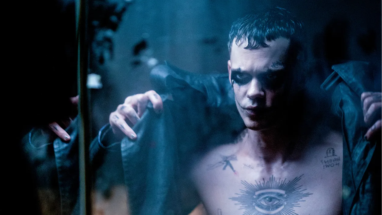 Eric Draven (Bill Skarsgård) - The Crow