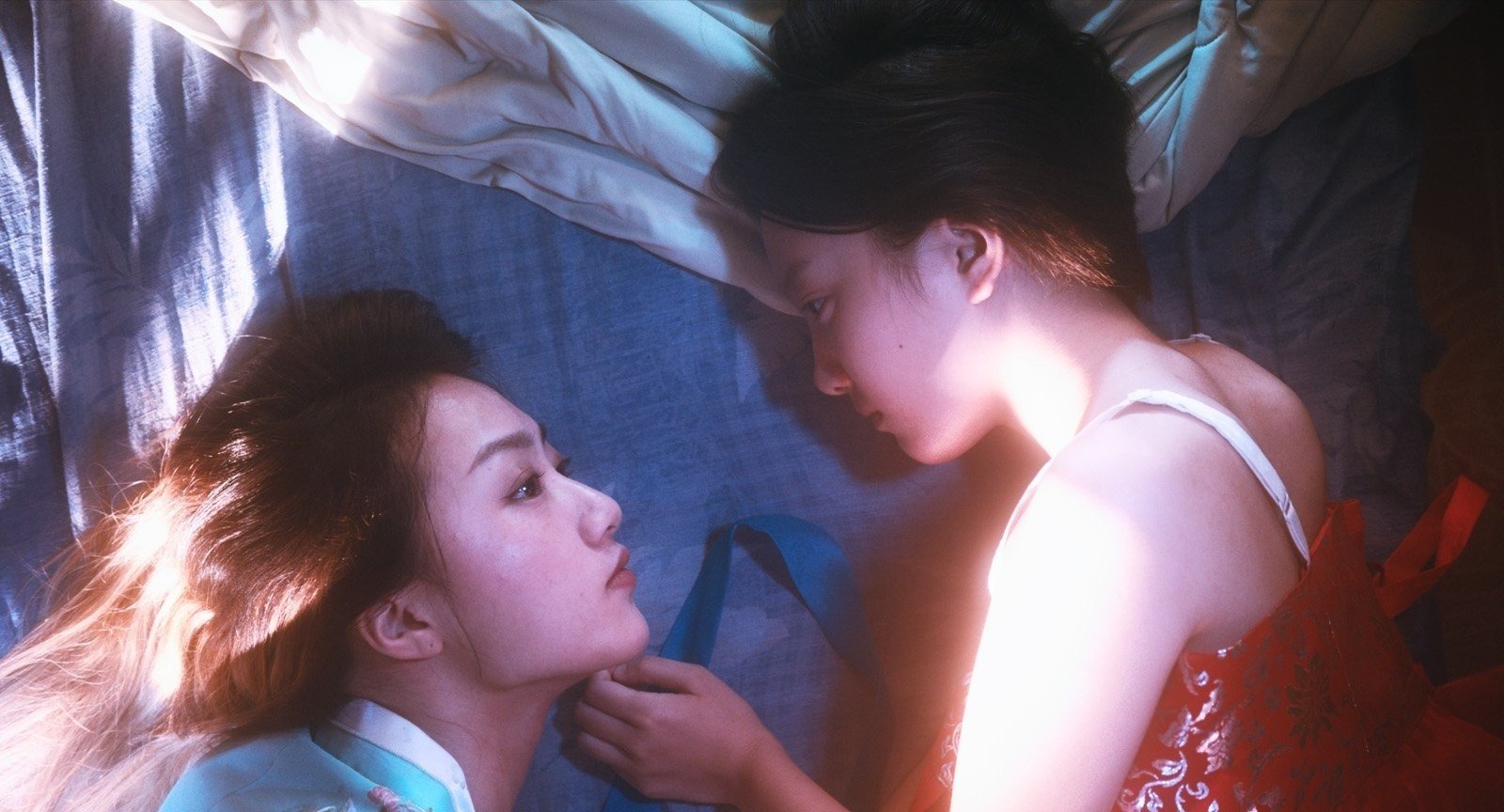 Blue Summer (A Song Sung Blue) ©Bodega Films