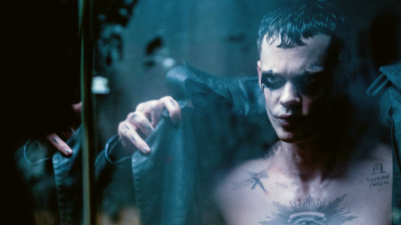 Eric Draven (Bill Skarsgård) - The Crow