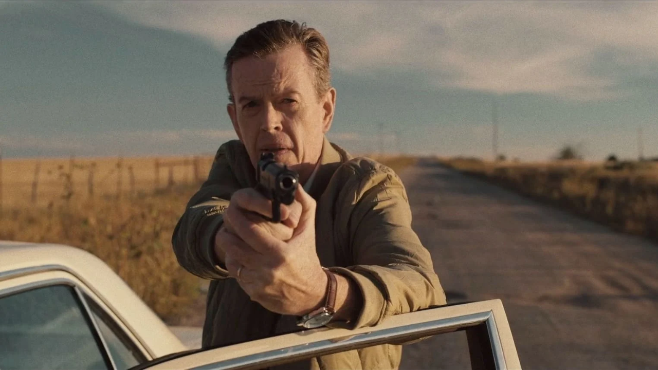 Harry (Dylan Baker) - LaRoy