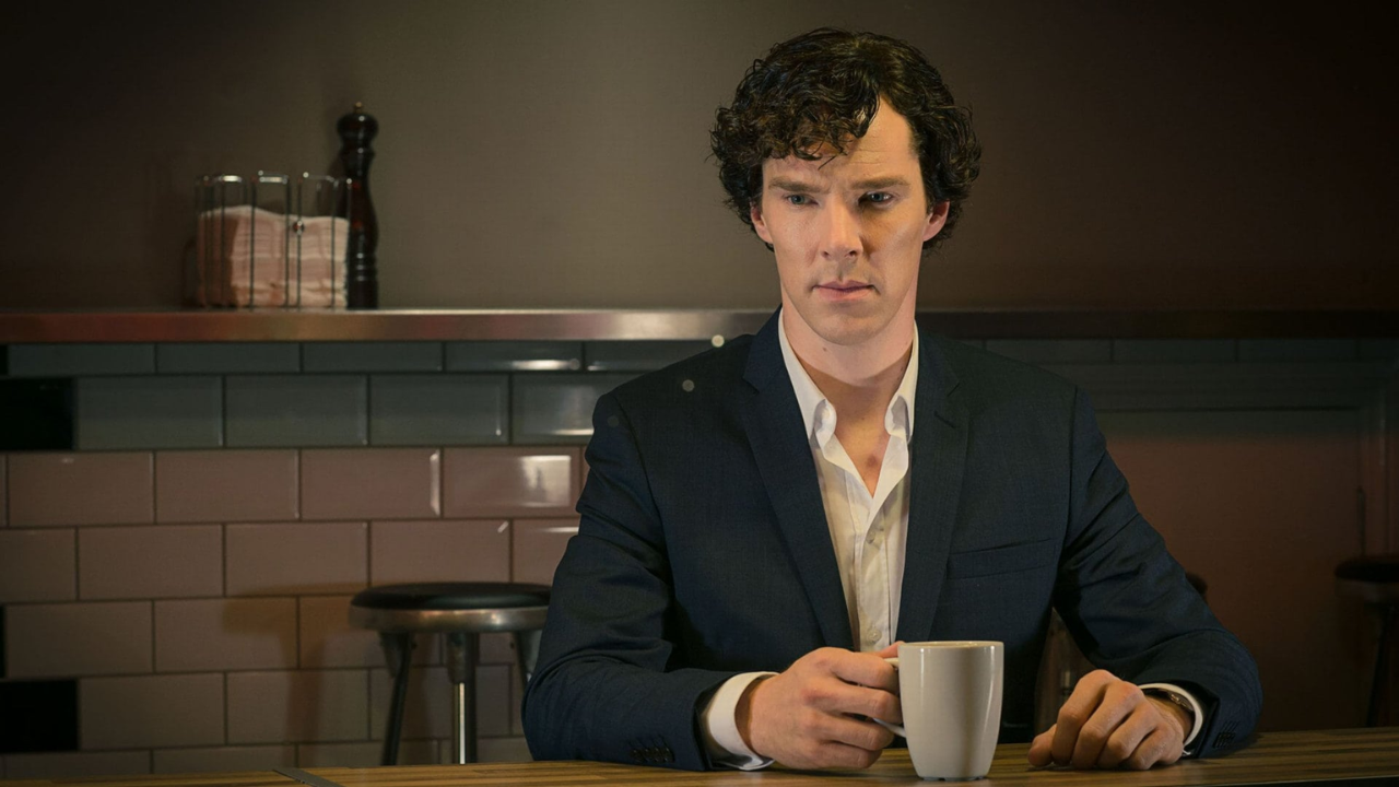 Sherlock Holmes (Benedict Cumberbatch) - Sherlock