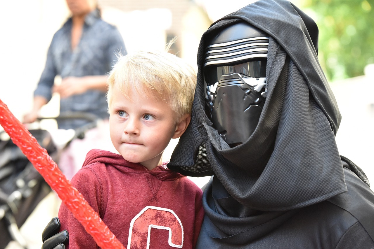 La place emblématique des sabres laser dans les films et séries Star Wars