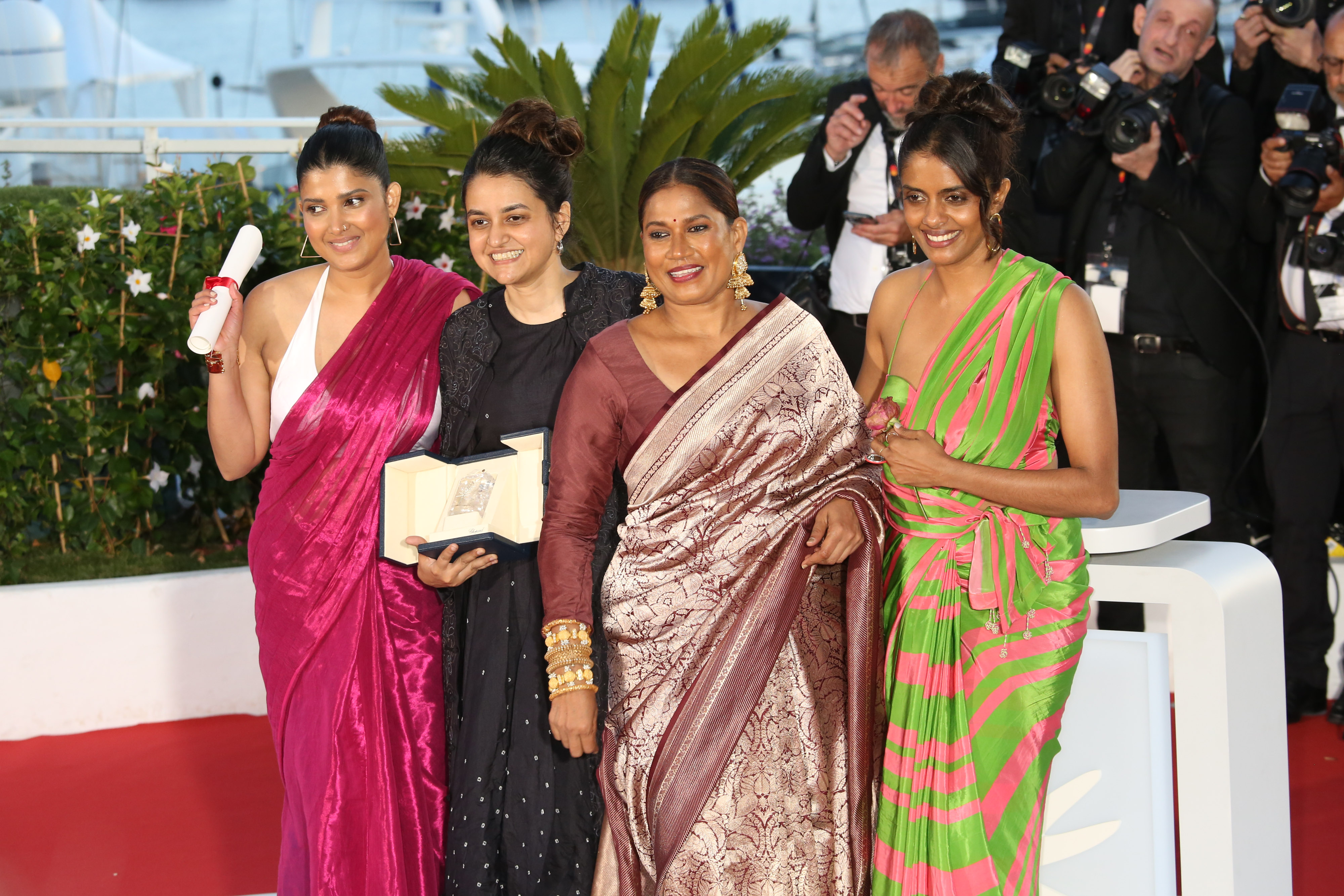 L'équipe du film All We Imagine As Light, Grand Prix du 77e Festival de Cannes