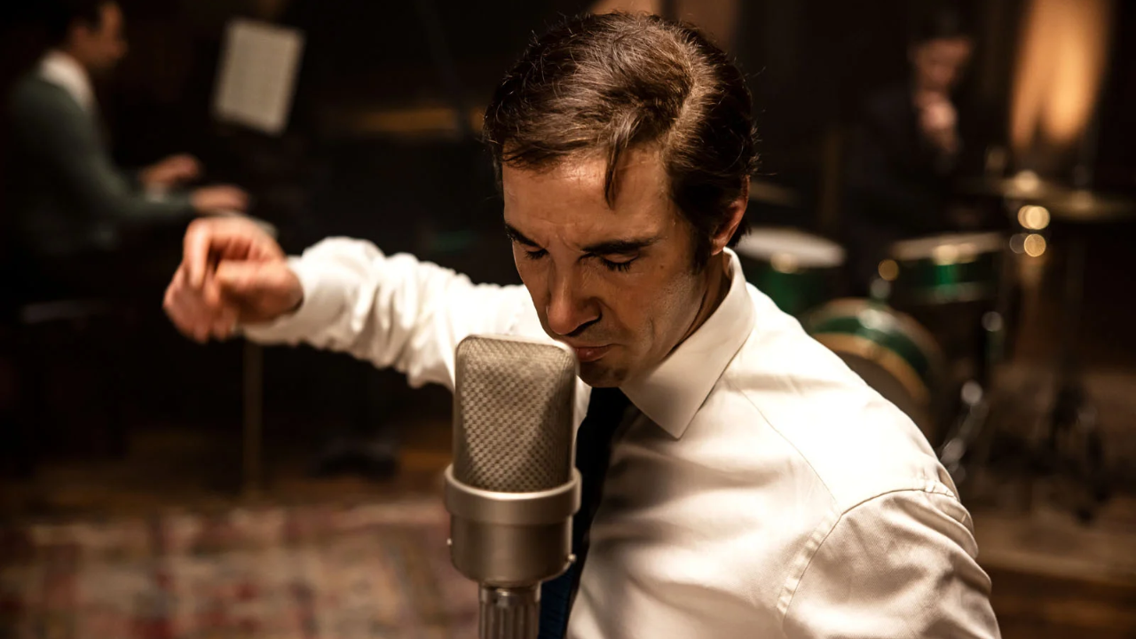 Charles Aznavour (Tahar Rahim) - Monsieur Aznavour