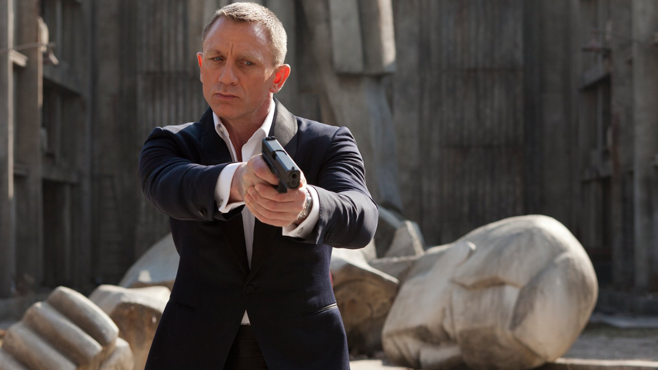 James Bond (Daniel Craig) - Skyfall
